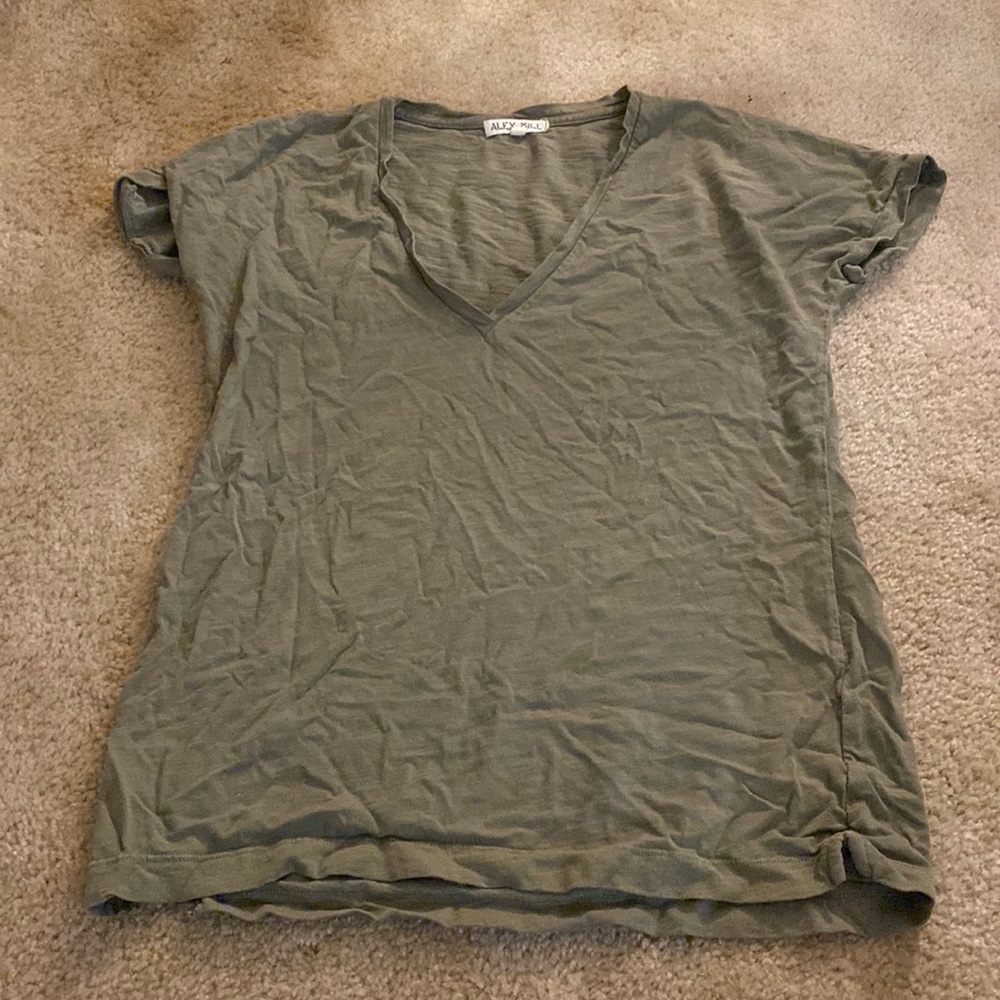 Alex Mill V neck size small